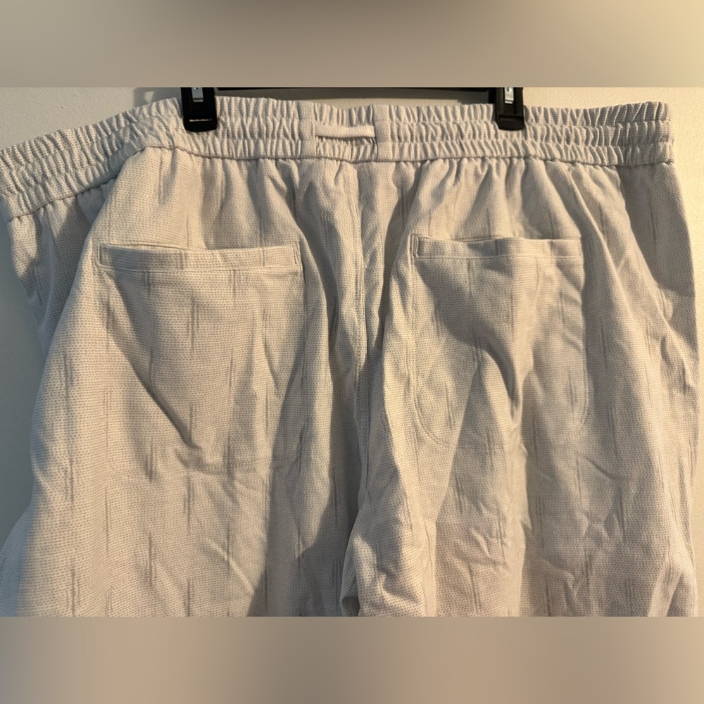 Athleta Pants Womens White Gray Farallon Jogger Printed Magic Metropolis 22/26 - Picture 7 of 14